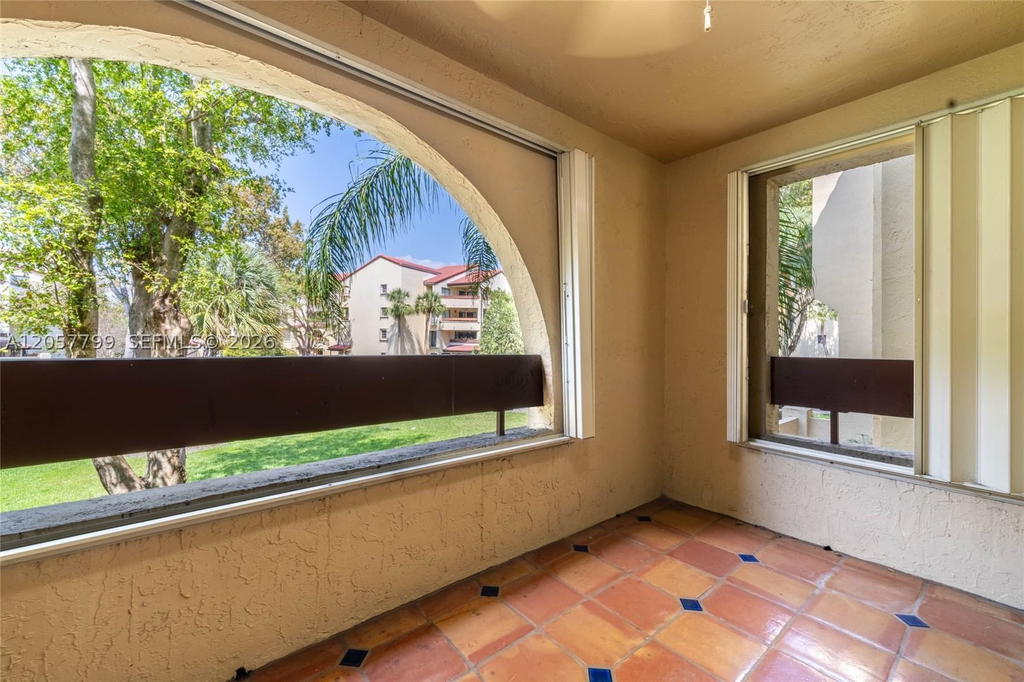 Real estate property located at 9015 125th Ave N207, Miami-dade, Kenland Pointe Condo #1, Miami, FL