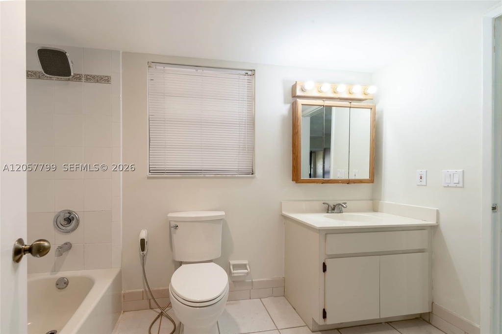 Real estate property located at 9015 125th Ave N207, Miami-dade, Kenland Pointe Condo #1, Miami, FL