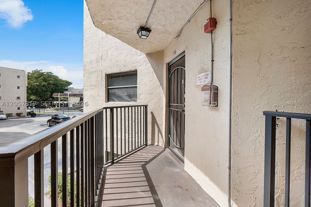 Real estate property located at 6655 Broward Blvd #200, Broward, Plantation Club D Condo, Plantation, FL