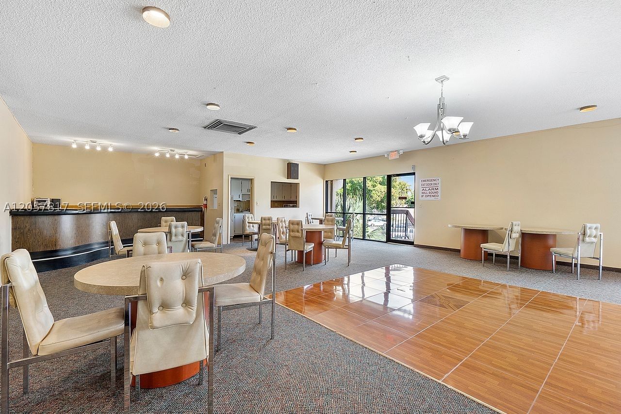 Real estate property located at 6655 Broward Blvd #200, Broward, Plantation Club D Condo, Plantation, FL