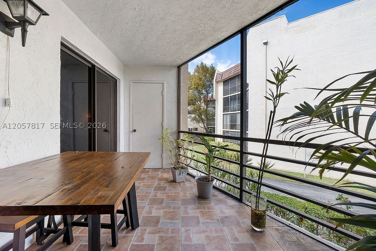 Real estate property located at 6655 Broward Blvd #200, Broward, Plantation Club D Condo, Plantation, FL