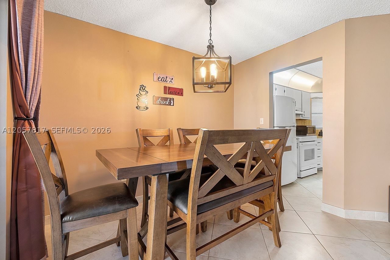 Real estate property located at 6655 Broward Blvd #200, Broward, Plantation Club D Condo, Plantation, FL