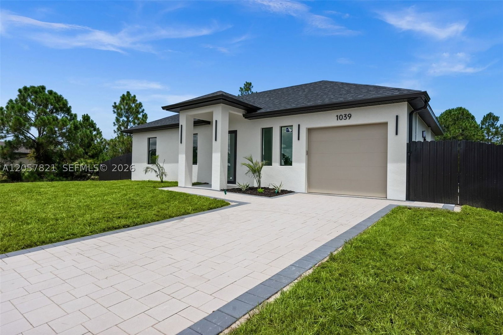 Real estate property located at 1039 Bassinger Ave S, Lee, Lehigh Acres, Lehigh Acres, FL