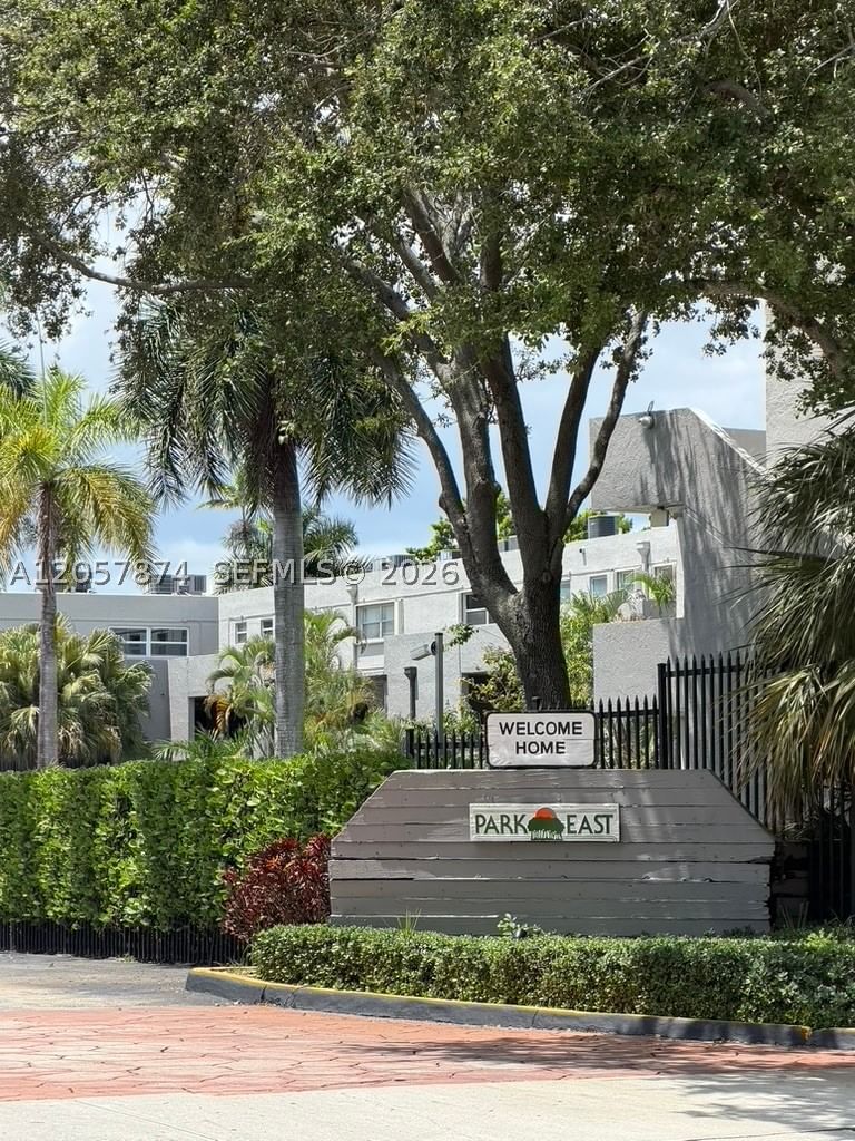 Real estate property located at 30 87th Ave C201, Miami-dade, Park East Condo, Miami, FL