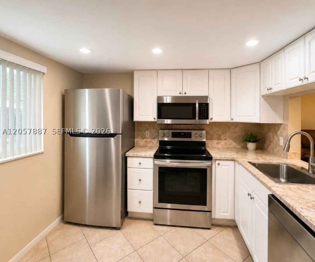 Real estate property located at 3905 Nob Hill Rd #312, Broward, Sunrise Island Condominiu, Sunrise, FL