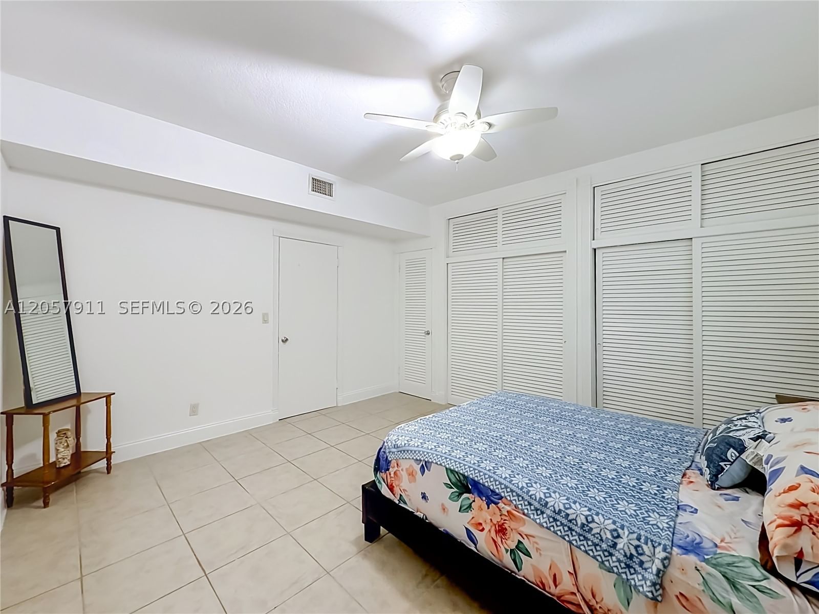 Real estate property located at 2200 Ocean Dr N114, Broward, Waterway @ Hollywood Beac, Hollywood, FL