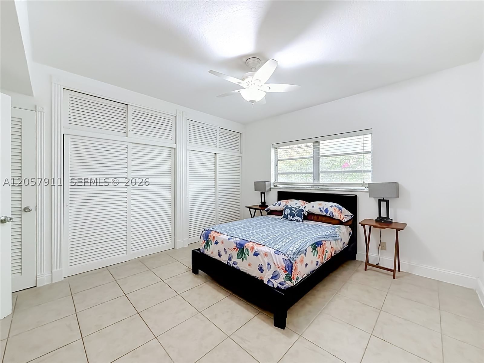 Real estate property located at 2200 Ocean Dr N114, Broward, Waterway @ Hollywood Beac, Hollywood, FL