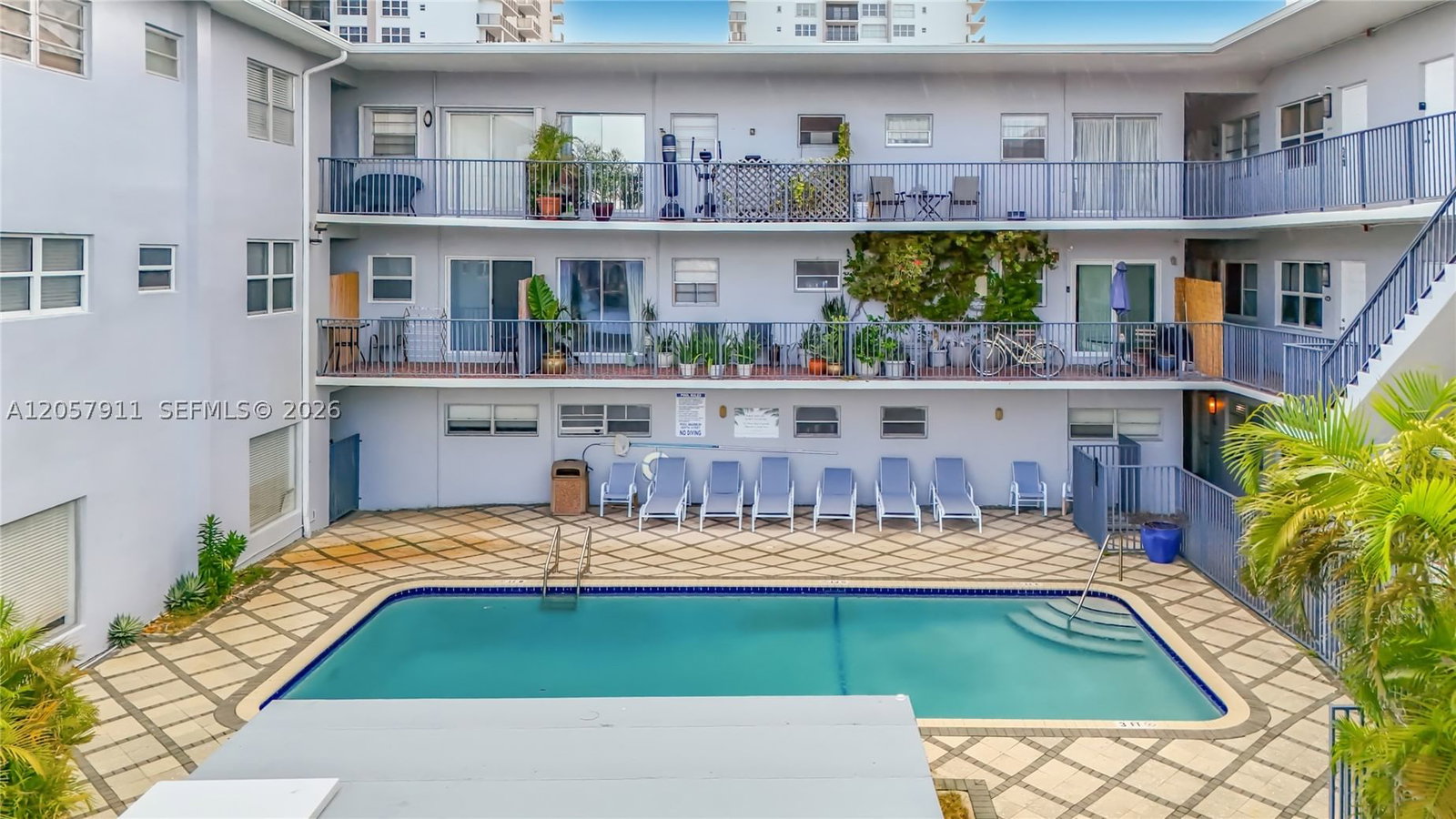 Real estate property located at 2200 Ocean Dr N114, Broward, Waterway @ Hollywood Beac, Hollywood, FL