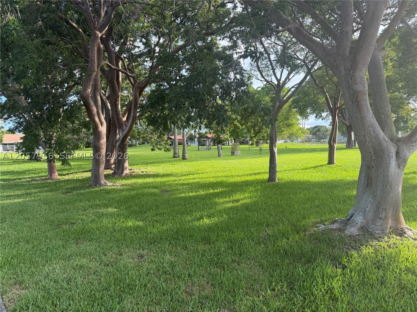Real estate property located at 360 B Lakewood Cir E, Broward, Lakewood On The Green Sec, Margate, FL