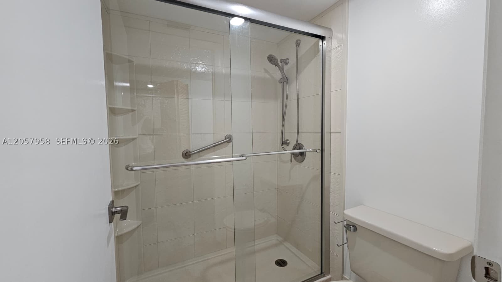 Real estate property located at 9850 3rd Ct #2, Broward, Quatraine At Jacaranda Ga, Plantation, FL