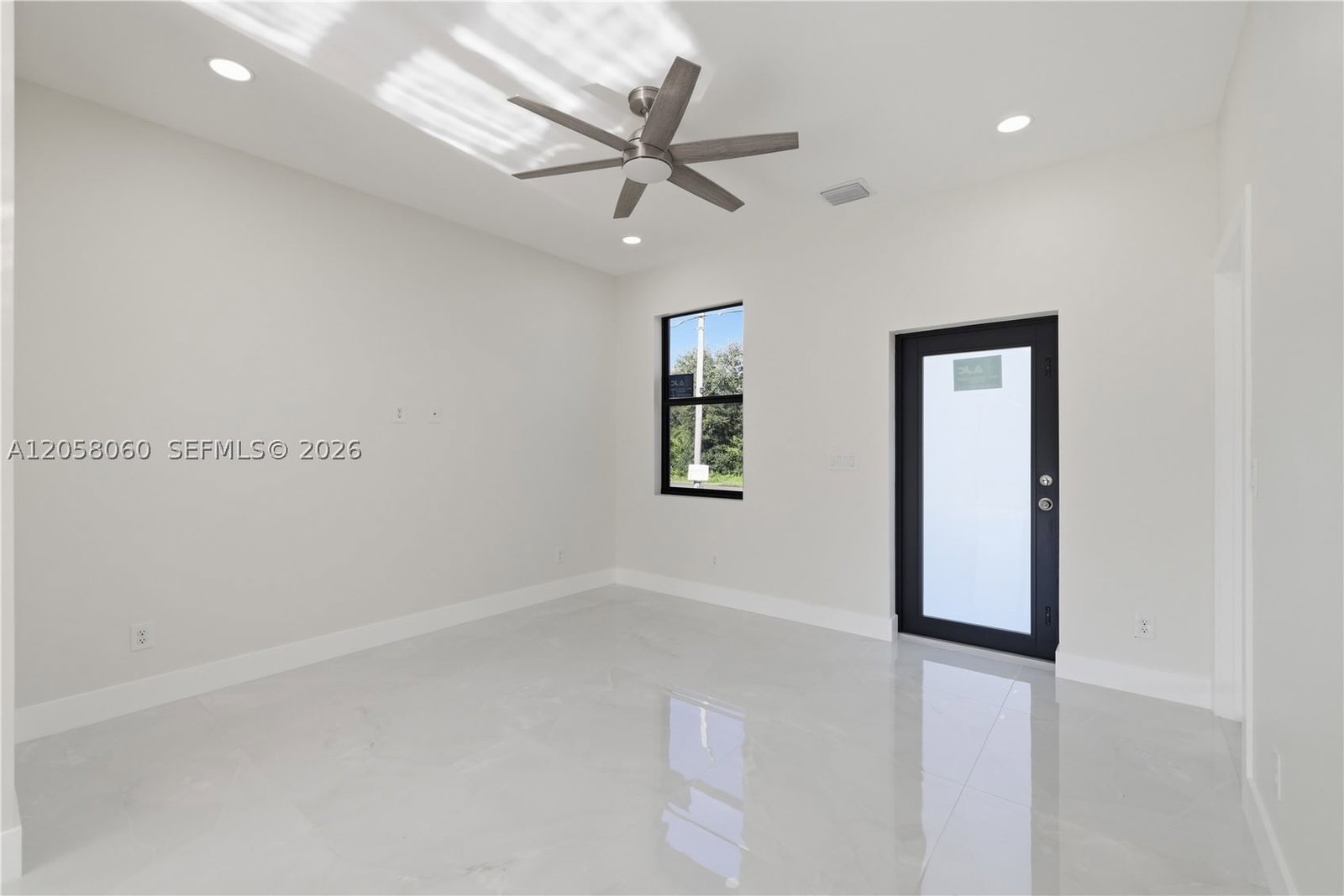 Real estate property located at 707 BAHAMA AVE S, Lee, Lee County Unincorporated, Lehigh Acres, FL