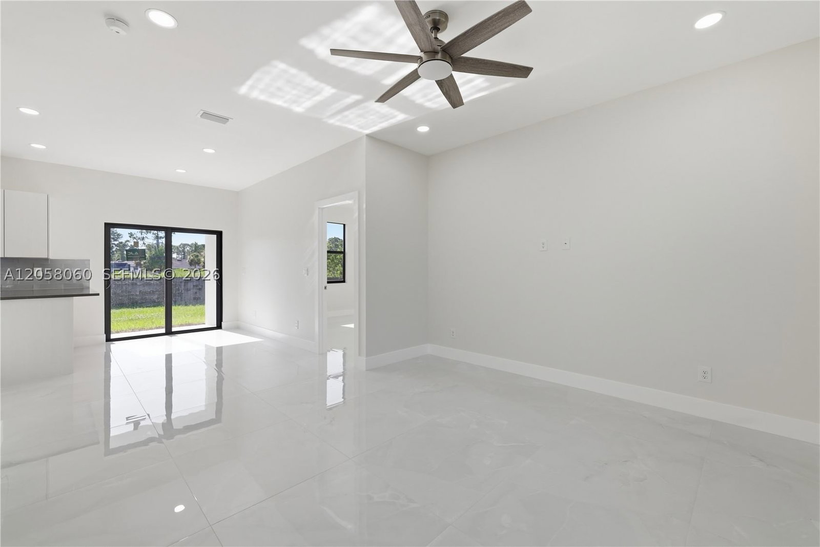 Real estate property located at 707 BAHAMA AVE S, Lee, Lee County Unincorporated, Lehigh Acres, FL