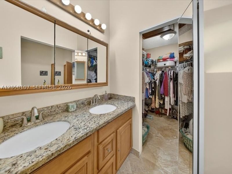 Real estate property located at 8514 209th Ln, Miami-dade, Centennial Sec 1, Cutler Bay, FL