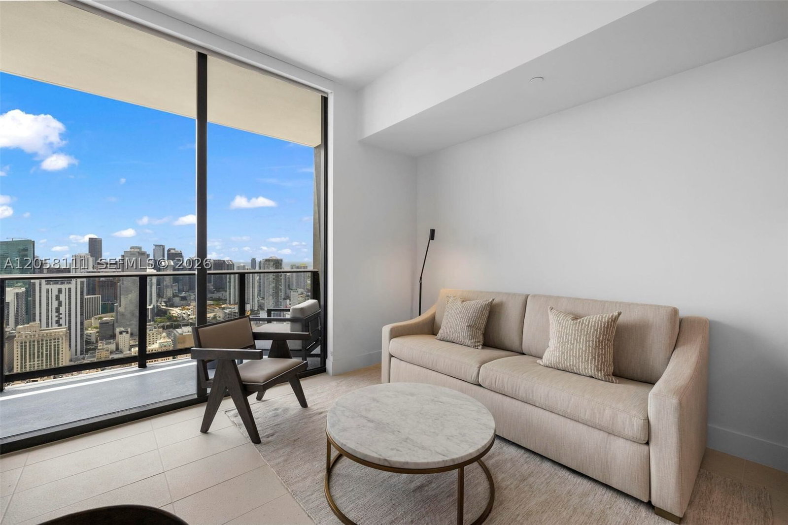 Real estate property located at 159 6th St #5008, Miami-dade, Gale Miami Hotel & Residen, Miami, FL