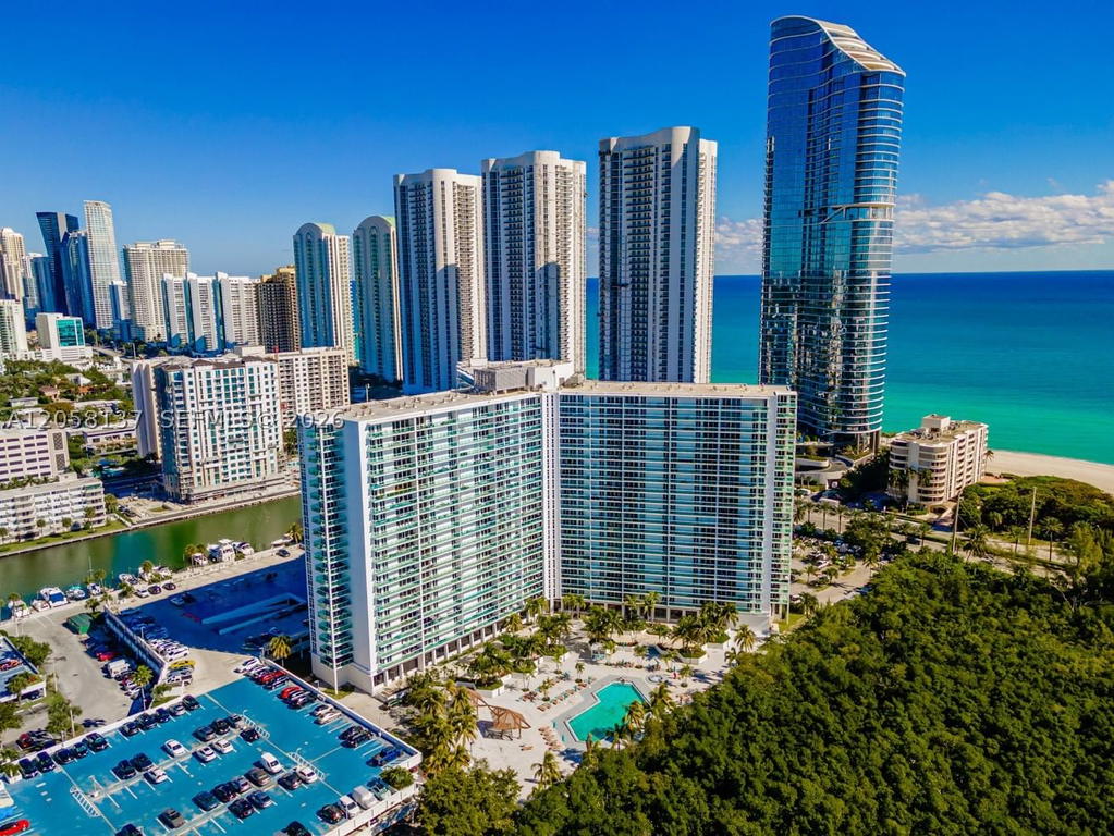 Real estate property located at 100 Bayview Dr #317, Miami-dade, Arlen House East Condo, Sunny Isles Beach, FL