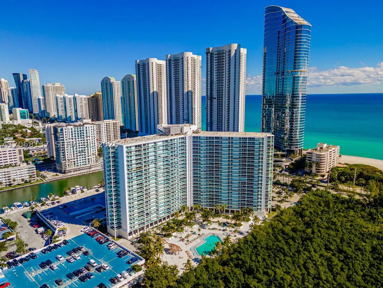 Real estate property located at 100 Bayview Dr #317, Miami-dade, Arlen House East Condo, Sunny Isles Beach, FL