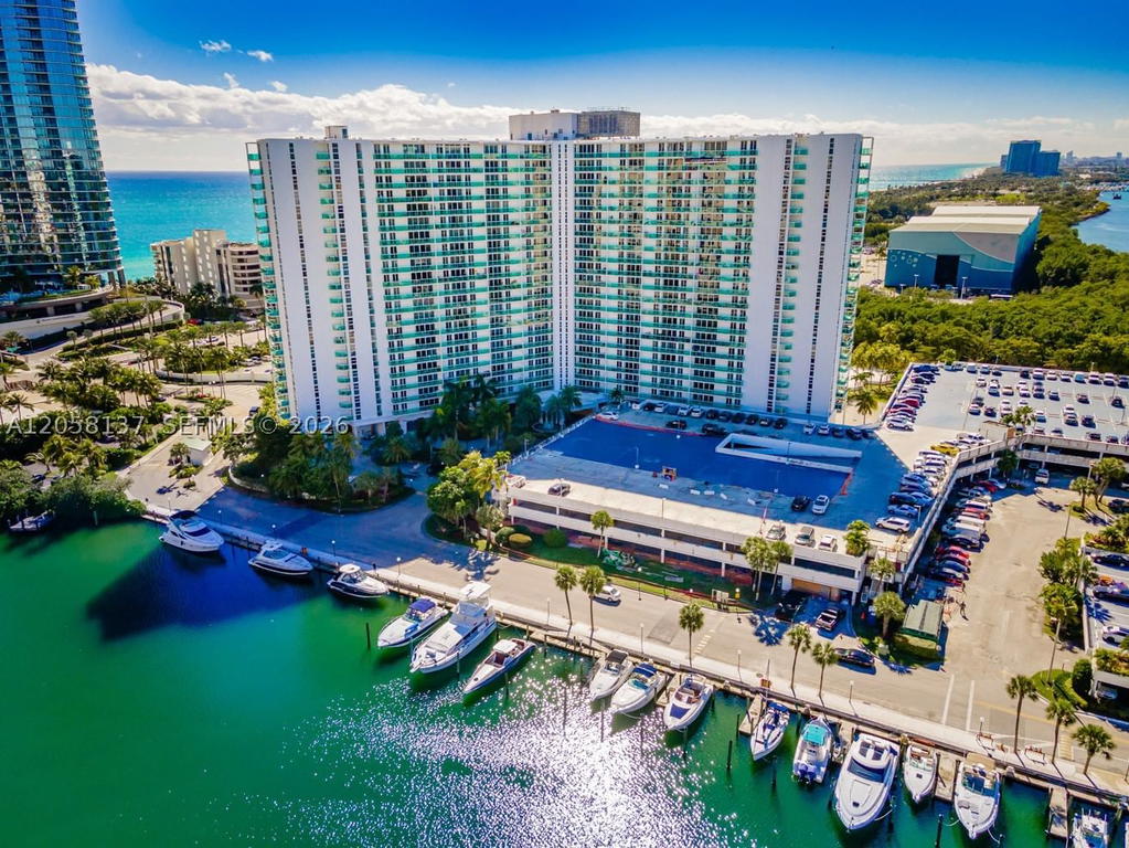 Real estate property located at 100 Bayview Dr #317, Miami-dade, Arlen House East Condo, Sunny Isles Beach, FL