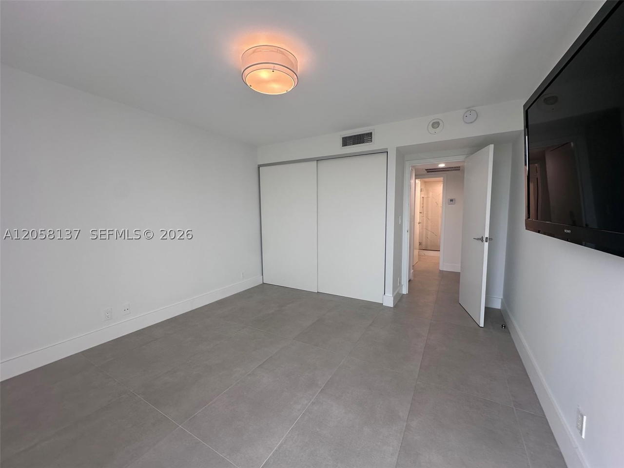 Real estate property located at 100 Bayview Dr #317, Miami-dade, Arlen House East Condo, Sunny Isles Beach, FL