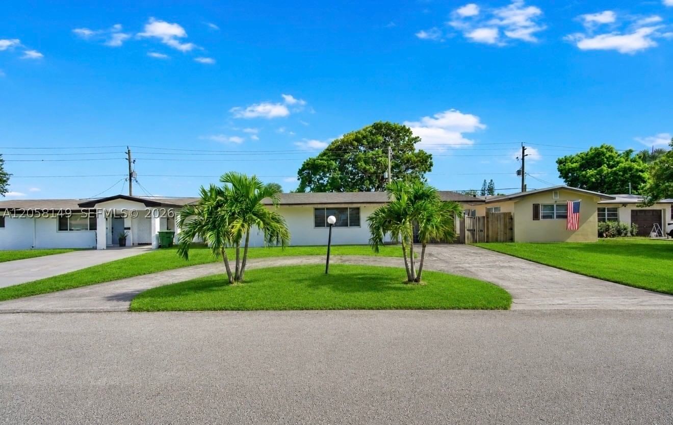 Real estate property located at 8720 11th St, Broward, Boulevard Heights Sec Nin, Pembroke Pines, FL