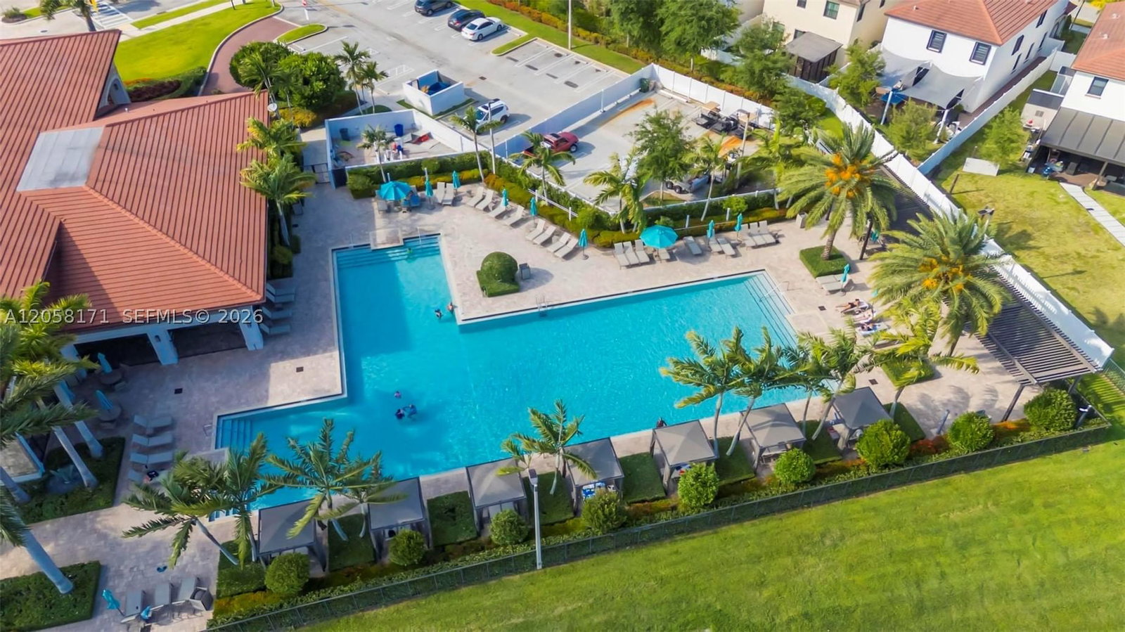 Real estate property located at 3506 106th Ter, Miami-dade, Aquabella Section Two, Hialeah, FL