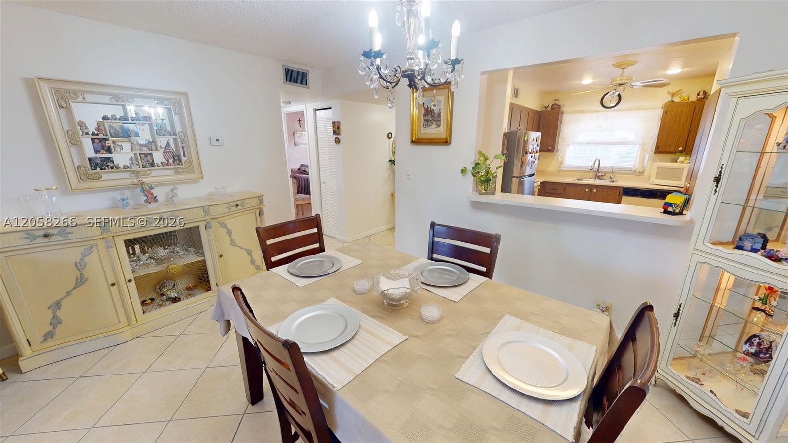 Real estate property located at 9320 Sunrise Lakes Blvd #303, Broward, Sunrise Lakes 106 Condo, Sunrise, FL