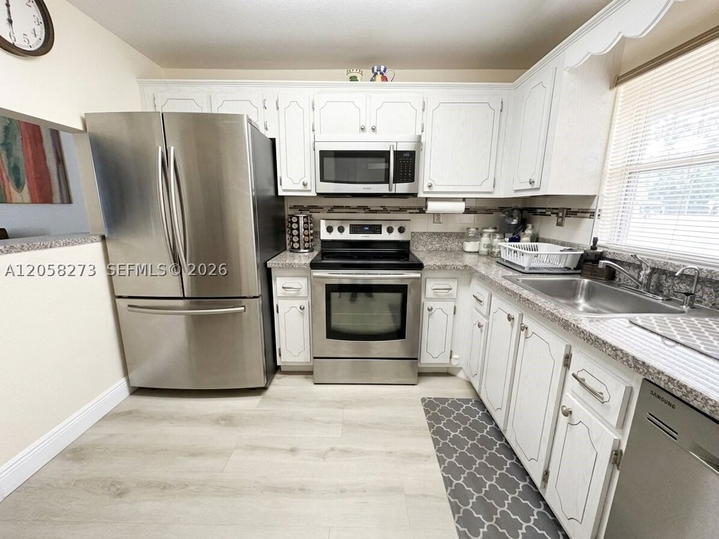 Real estate property located at 9801 Sunrise Lakes Blvd #203, Broward, Sunrise Lakes 151 Condo, Sunrise, FL