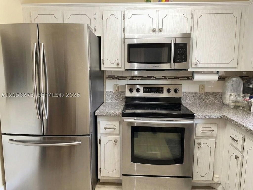 Real estate property located at 9801 Sunrise Lakes Blvd #203, Broward, Sunrise Lakes 151 Condo, Sunrise, FL