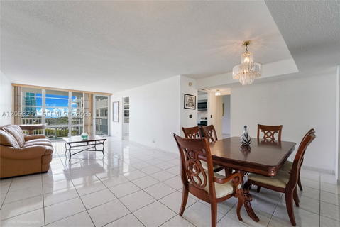 Real estate property located at 231 174th St #617, Miami-dade, Winston Towers 400 Condo, Sunny Isles Beach, FL