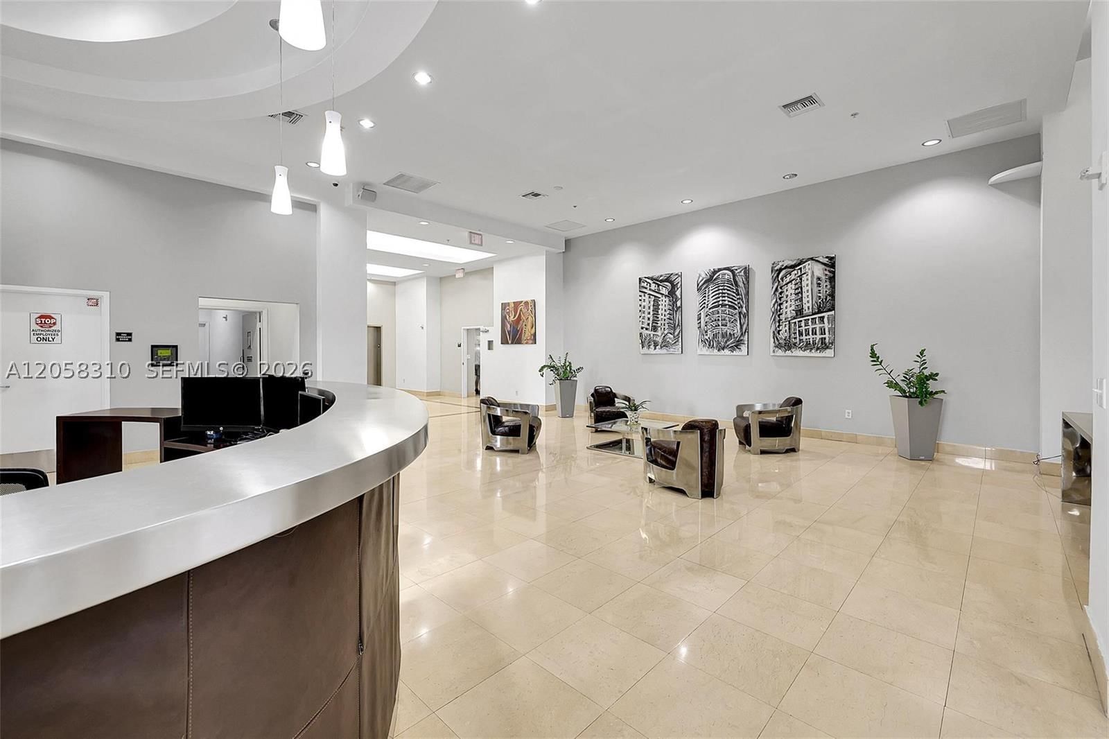 Real estate property located at 1 Glen Royal Pkwy #1010, Miami-dade, Altos De Miami Condo, Miami, FL
