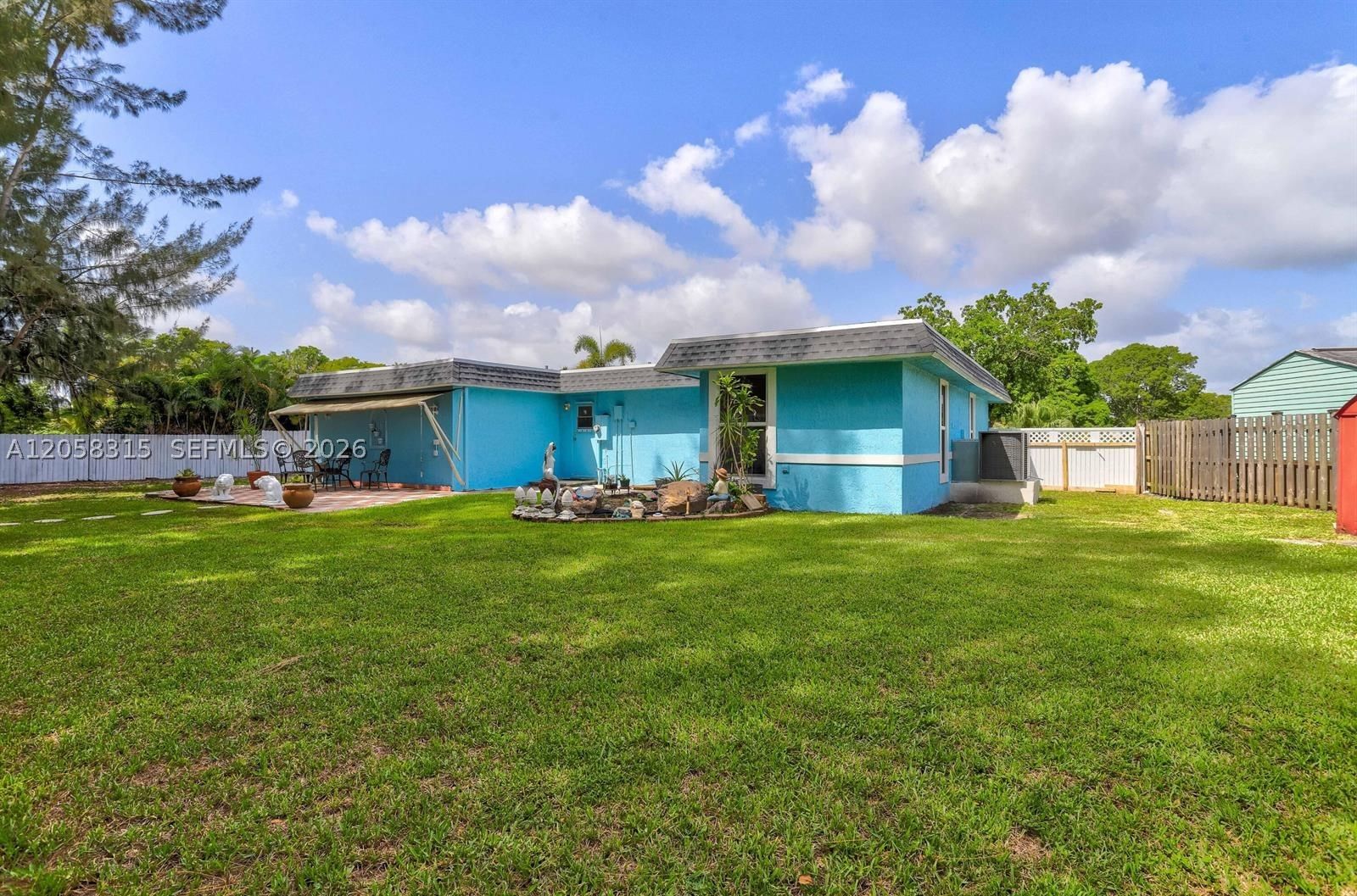 Real estate property located at 6605 80th Ct, Broward, Heathgate 3rd Add, Tamarac, FL