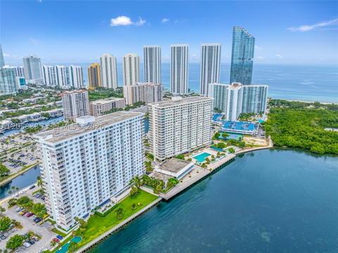 Real estate property located at 300 Bayview Dr #202, Miami-dade, Arlen House Condo, Sunny Isles Beach, FL