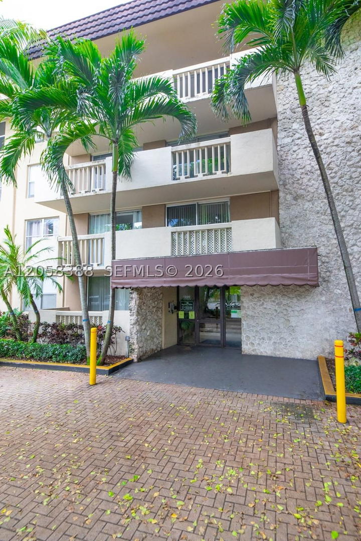 Real estate property located at 1800 Sans Souci Blvd #336, Miami-dade, Bayview Palms Condo, North Miami, FL