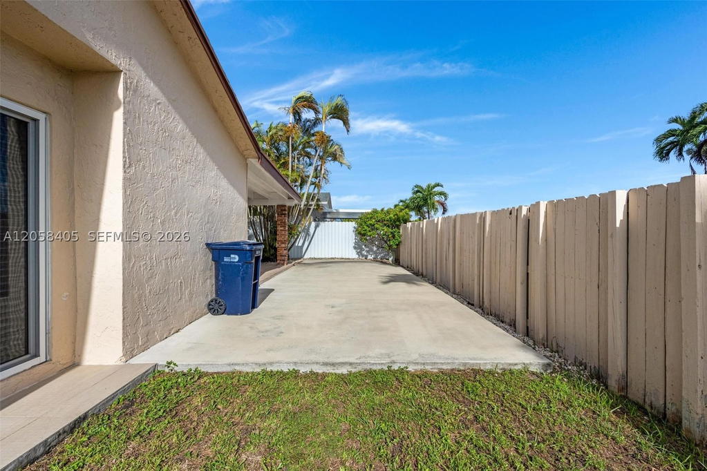 Real estate property located at 1616 137th Pl, Miami-dade, Irenca Sub, Miami, FL