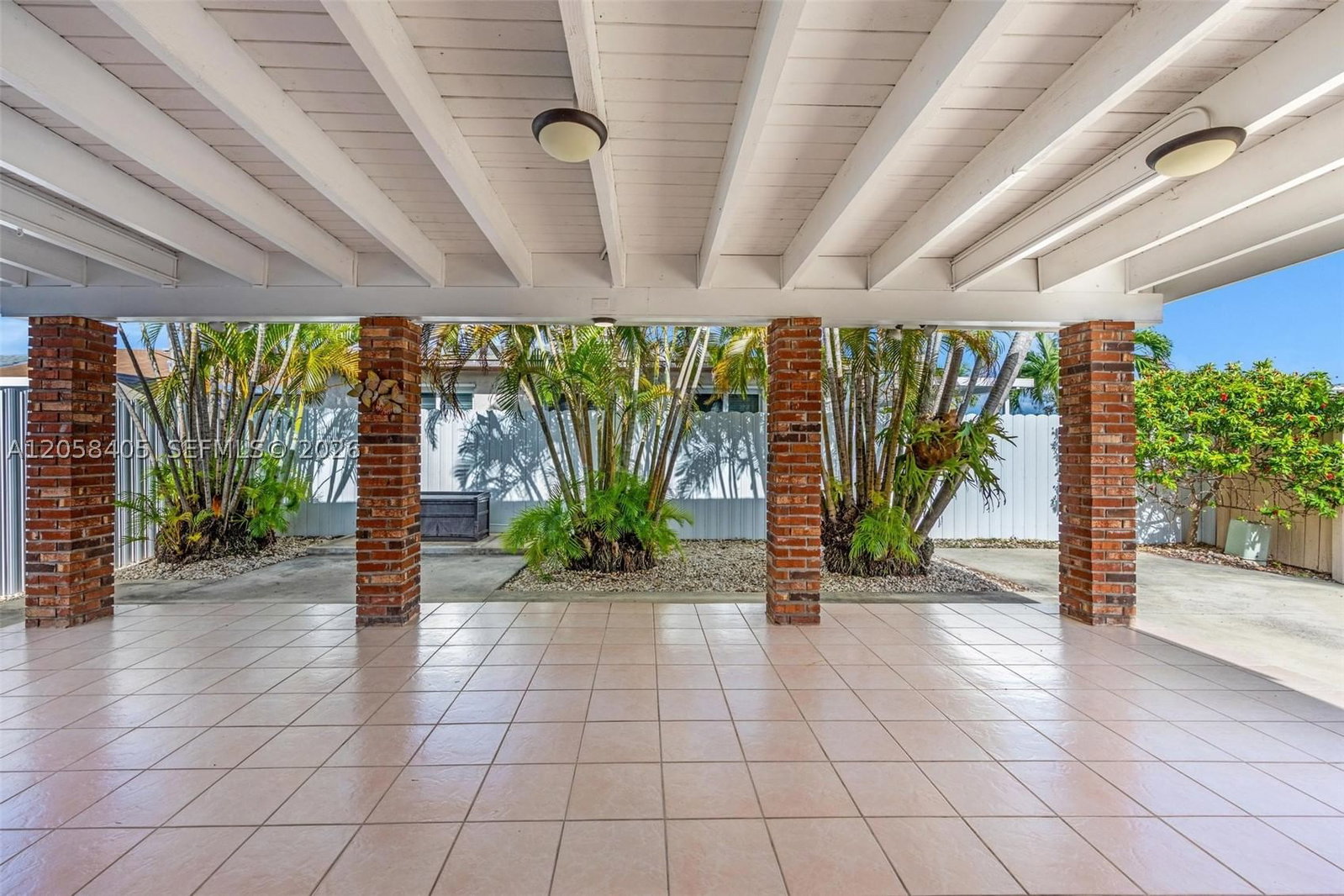Real estate property located at 1616 137th Pl, Miami-dade, Irenca Sub, Miami, FL
