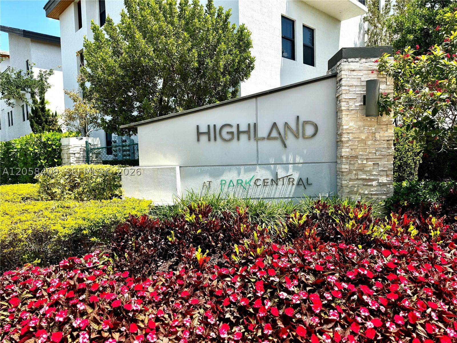 Real estate property located at 10455 82nd St #35, Miami-dade, Highland At Park Central, Doral, FL