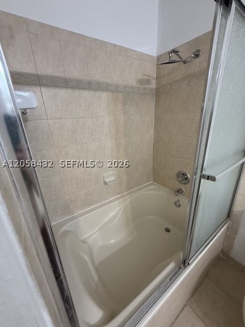 Real estate property located at 11419 76th Ter, Miami-dade, Doral Isles North Sec Two, Doral, FL