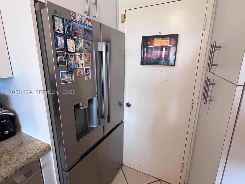 Real estate property located at 100 Lincoln Rd #542, Miami-dade, The Decoplage Condo, Miami Beach, FL