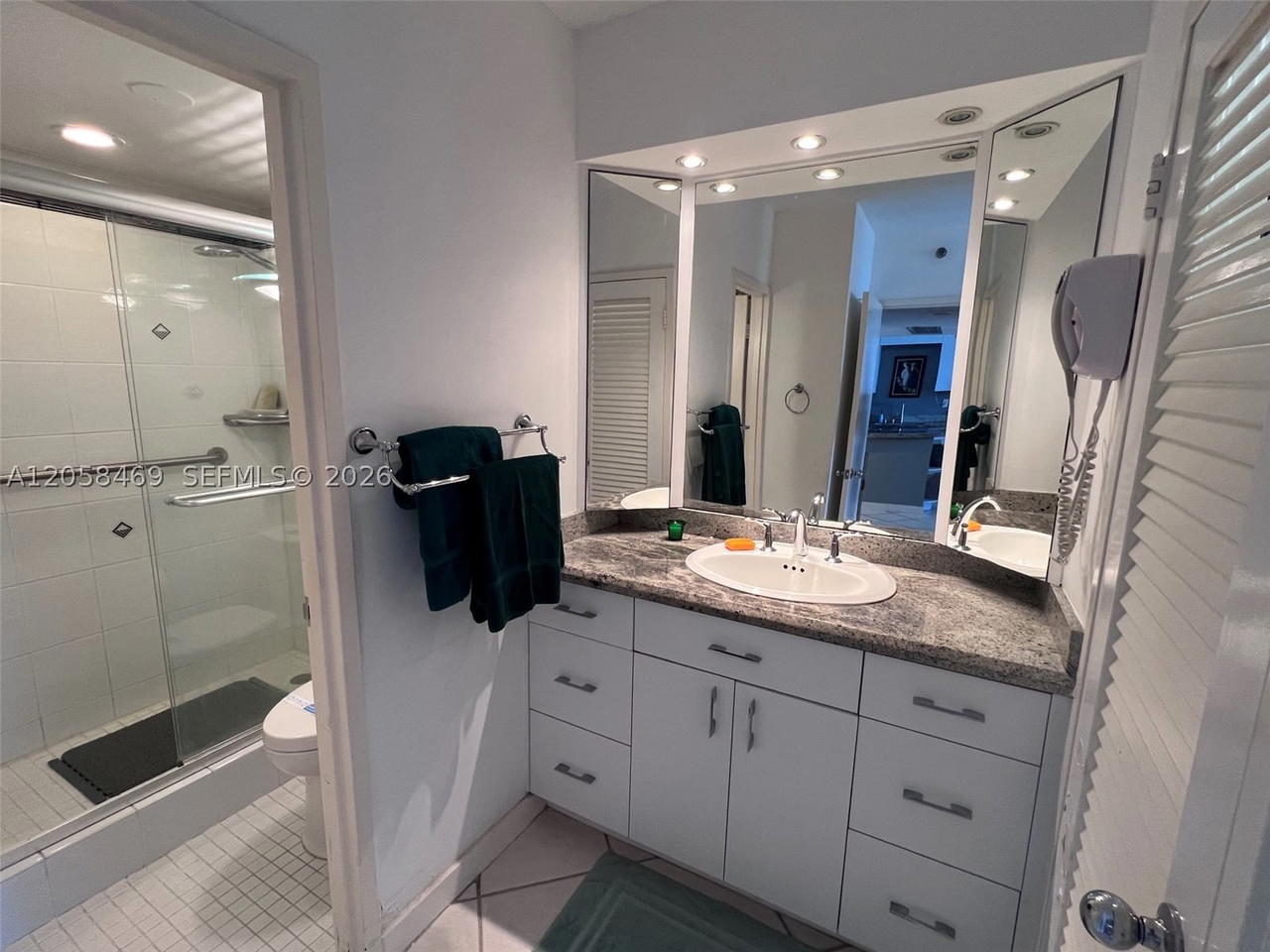 Real estate property located at 100 Lincoln Rd #542, Miami-dade, The Decoplage Condo, Miami Beach, FL