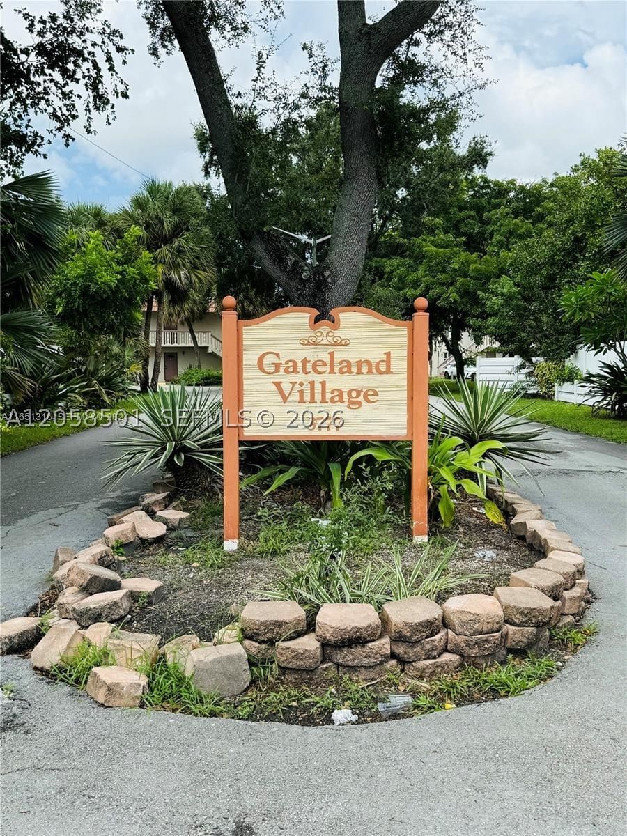 Real estate property located at 3777 78th Ave #8E, Broward, Gateland Village Sec E Co, Davie, FL