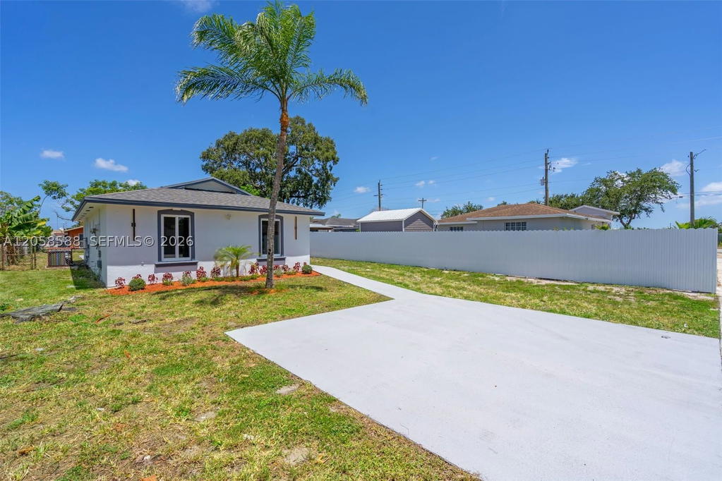 Real estate property located at 19131 33rd Ct, Miami-dade, Golden Gardens Sec 6, Miami Gardens, FL