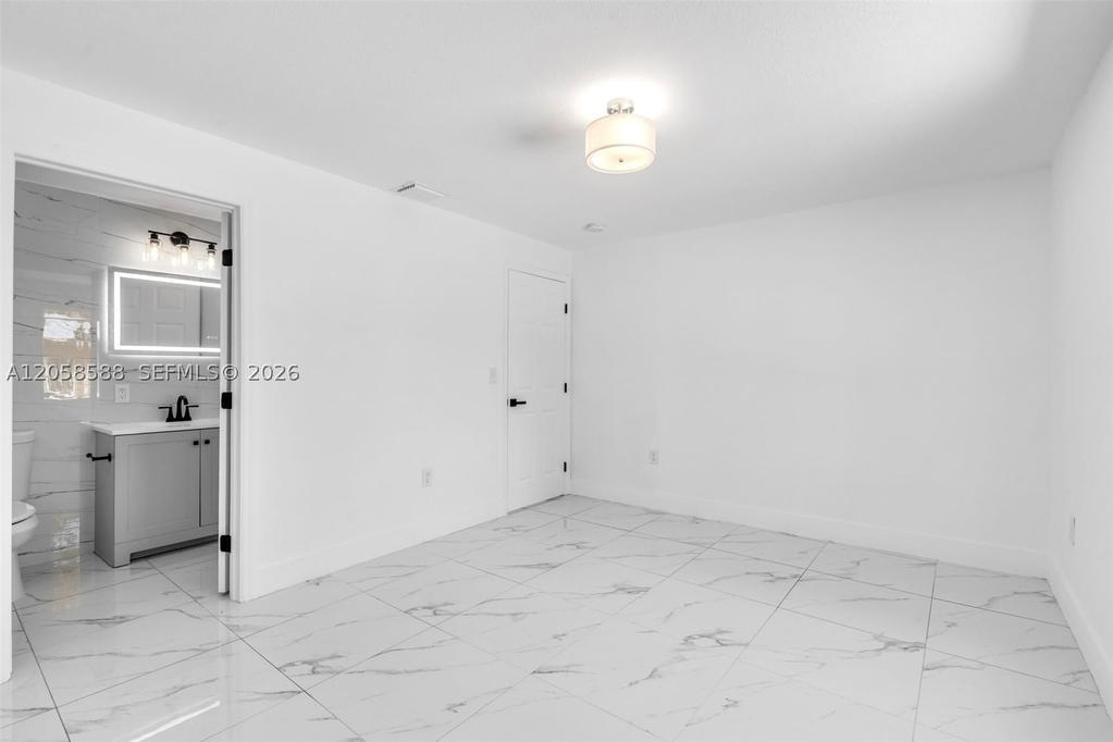 Real estate property located at 19131 33rd Ct, Miami-dade, Golden Gardens Sec 6, Miami Gardens, FL