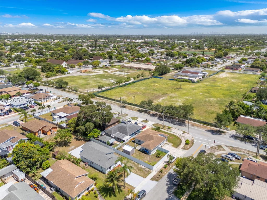Real estate property located at 19131 33rd Ct, Miami-dade, Golden Gardens Sec 6, Miami Gardens, FL