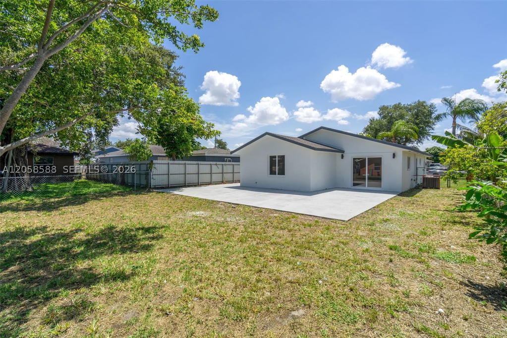 Real estate property located at 19131 33rd Ct, Miami-dade, Golden Gardens Sec 6, Miami Gardens, FL