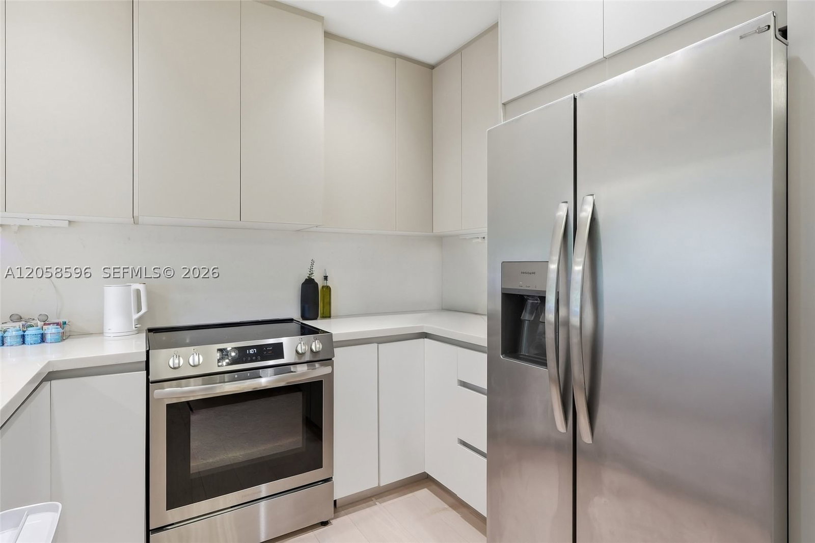 Real estate property located at 6321 21st St, Miami-dade, Gables View, Miami, FL