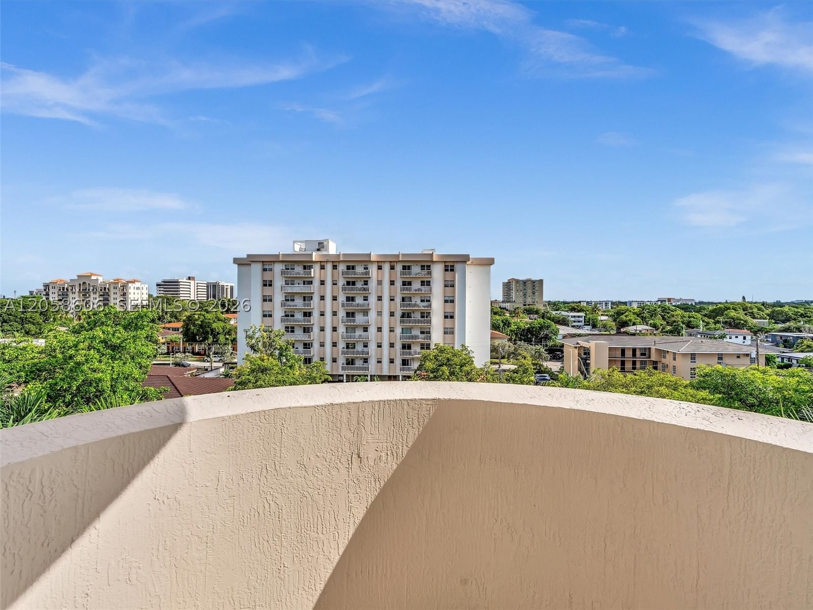 Real estate property located at 50 Menores Ave #518, Miami-dade, Douglas Grand Condo, Coral Gables, FL