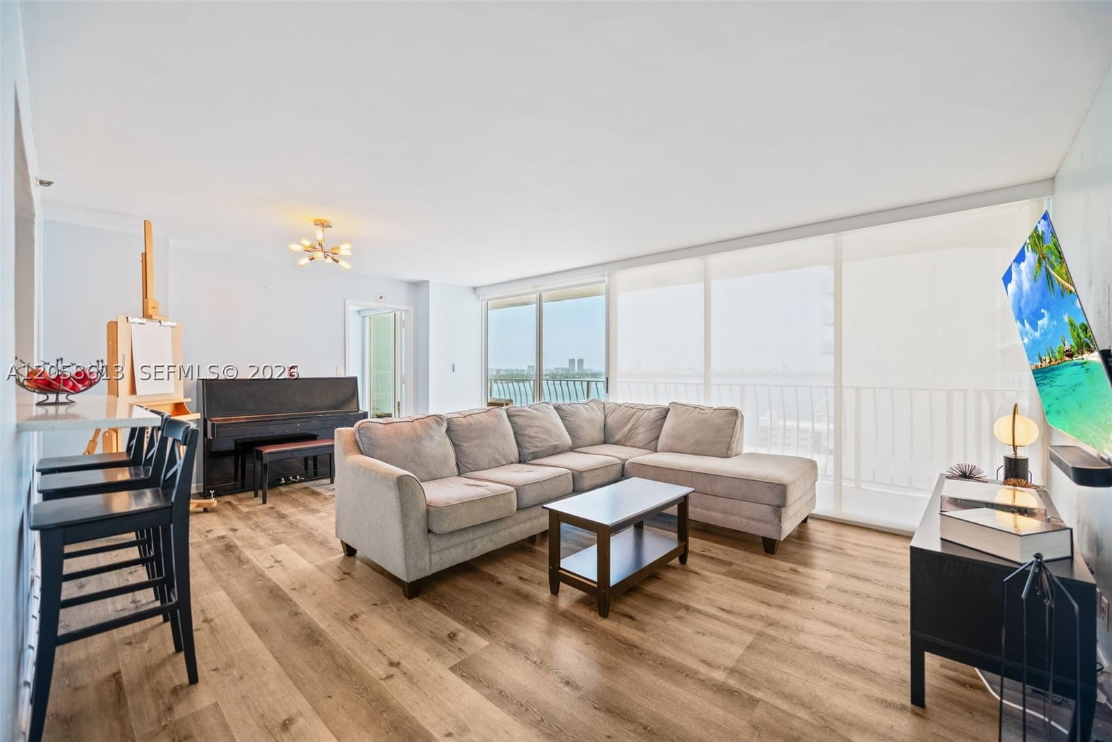 Real estate property located at 7601 Treasure Dr #2124, Miami-dade, The Grandview Palace Cond, North Bay Village, FL