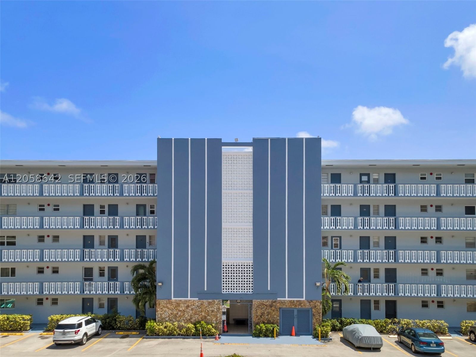 Real estate property located at 233 14th Ave #108, Broward, Meadowbrook Towers Condo, Hallandale Beach, FL