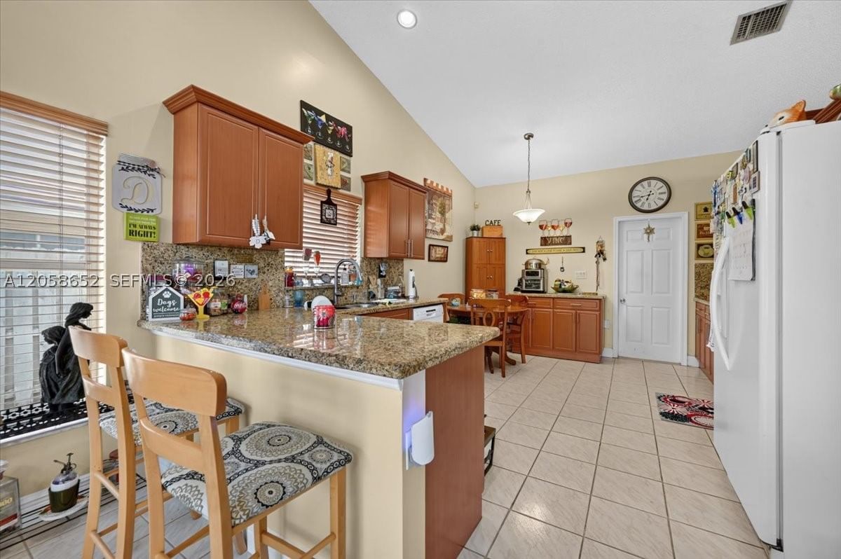 Real estate property located at 4025 152nd Ave, Broward, Replat Of Country Lakes, Miramar, FL