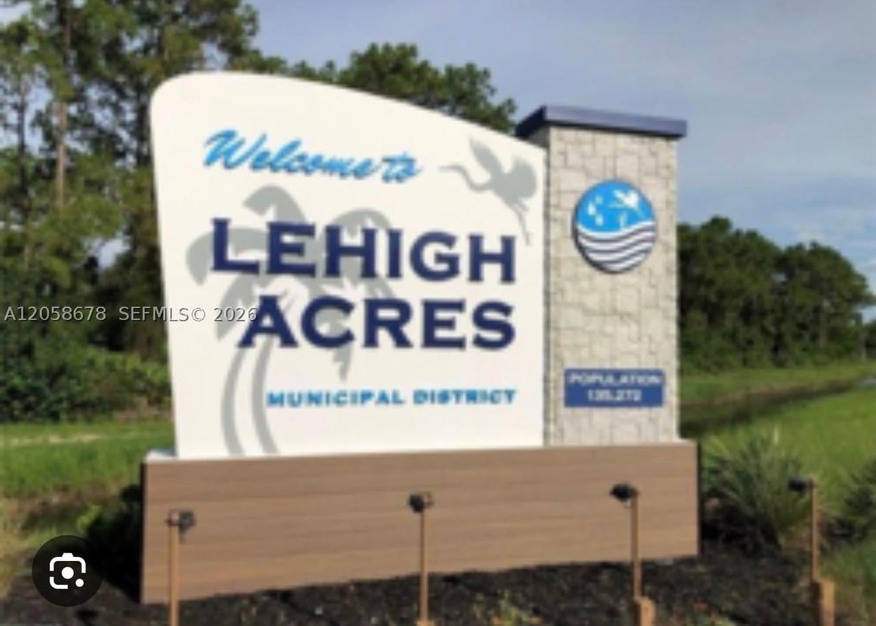 Real estate property located at 705 LABRADOR AVE N, Lee, Rs, Lehigh Acres, FL