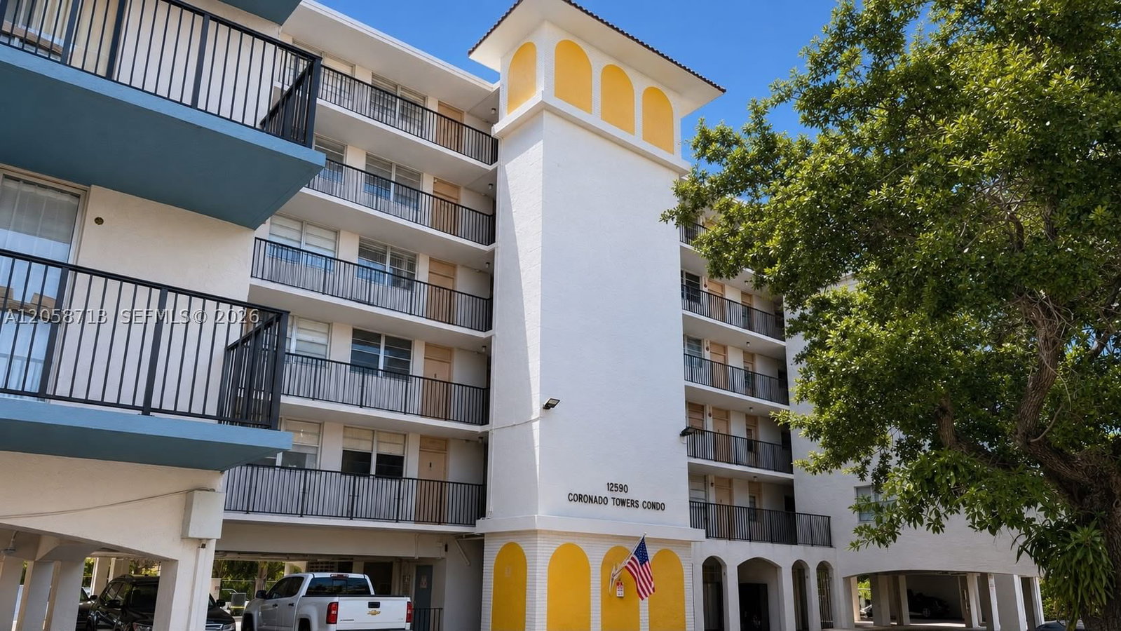 Real estate property located at 12590 16th Ave #605, Miami-dade, 12590 Coronado Towers Con, North Miami, FL